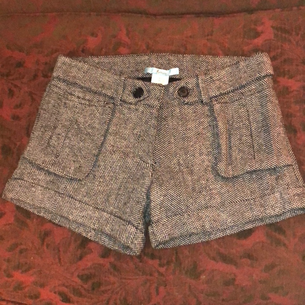 Women’s wool herringbone cuffed shorts